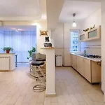 Centru amazing apartments piata universitate